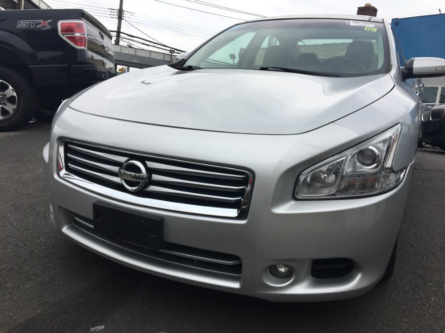 2014 Nissan Maxima 4dr Sdn 3.5 SV w/Premium Pkg, available for sale in White Plains, New York | Apex Westchester Used Vehicles. White Plains, New York