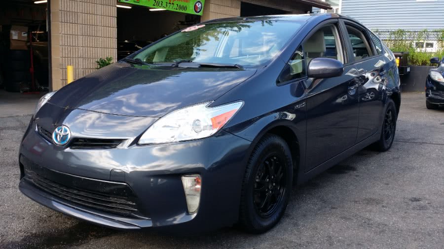 2013 Toyota Prius 5dr HB Four (Natl), available for sale in Stratford, Connecticut | Mike's Motors LLC. Stratford, Connecticut