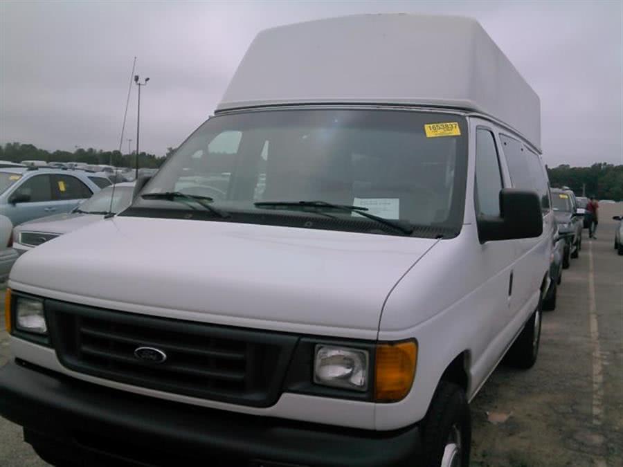 2006 Ford Econoline EXTENDED CARGO HIGHTOP E-250 Super, available for sale in Corona, New York | Raymonds Cars Inc. Corona, New York