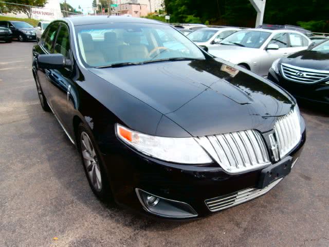 2009 Lincoln MKS 4dr Sdn AWD, available for sale in Waterbury, Connecticut | Jim Juliani Motors. Waterbury, Connecticut