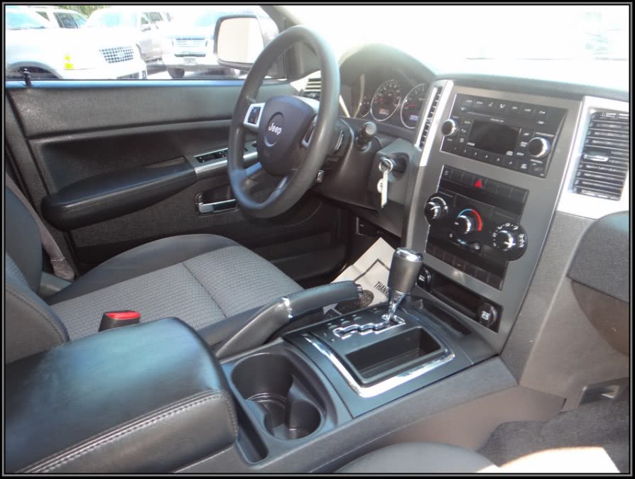 2009 Jeep Grand Cherokee 4WD 4dr Laredo, available for sale in Huntington Station, New York | My Auto Inc.. Huntington Station, New York 2009 Jeep Grand Cherokee 4WD 4dr Laredo, available for sale in Huntington Station, New York | My Auto Inc.. Huntington Station, New York