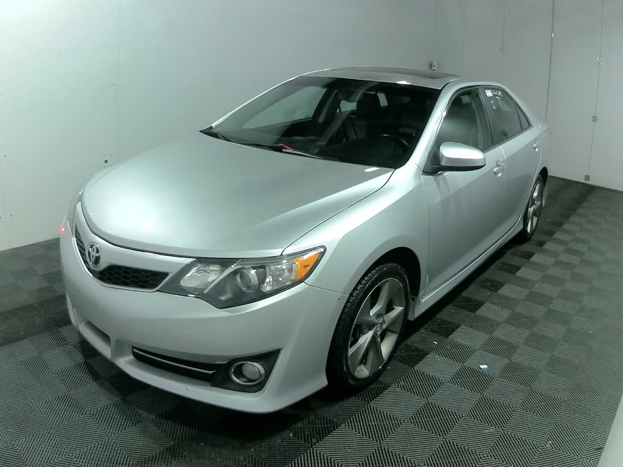 2012 Toyota Camry 4dr Sdn V6 Auto SE /Backup Camera/Nav/Sun Roof, available for sale in Worcester, Massachusetts | Hilario's Auto Sales Inc.. Worcester, Massachusetts