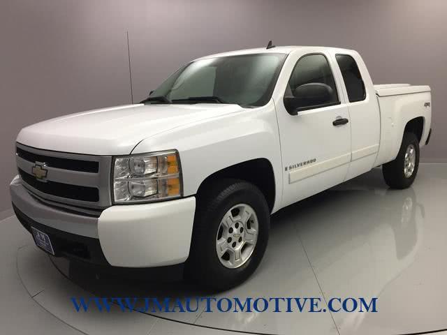 2007 Chevrolet Silverado 1500 4WD Ext Cab 143.5 LT w/1LT, available for sale in Naugatuck, Connecticut | J&M Automotive Sls&Svc LLC. Naugatuck, Connecticut