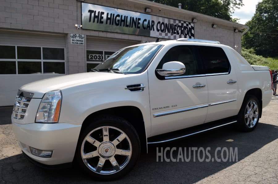 2010 Cadillac Escalade EXT AWD 4dr Luxury, available for sale in Waterbury, Connecticut | Highline Car Connection. Waterbury, Connecticut