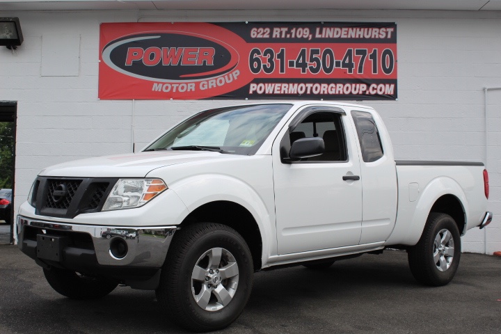 2011 Nissan Frontier 4WD King Cab Auto PRO-4X, available for sale in Lindenhurst, New York | Power Motor Group. Lindenhurst, New York