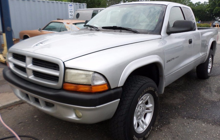 2002 Dodge Dakota Club Cab 131" WB 4WD Sport, available for sale in Patchogue, New York | Romaxx Truxx. Patchogue, New York