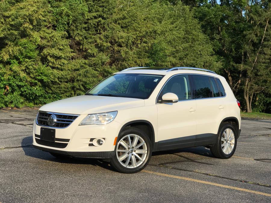 2009 Volkswagen Tiguan AWD 4dr SE, available for sale in Waterbury, Connecticut | Platinum Auto Care. Waterbury, Connecticut