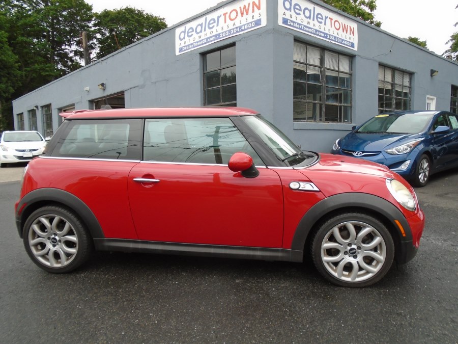 2008 MINI Cooper Hardtop 2dr Cpe S, available for sale in Milford, Connecticut | Dealertown Auto Wholesalers. Milford, Connecticut