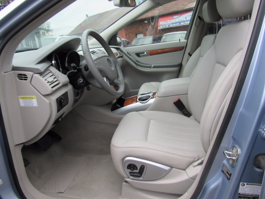 2008 Mercedes-Benz R-Class 4dr 3.5L 4MATIC, available for sale in Paterson, New Jersey | MFG Prestige Auto Group. Paterson, New Jersey 2008 Mercedes-Benz R-Class 4dr 3.5L 4MATIC, available for sale in Paterson, New Jersey | MFG Prestige Auto Group. Paterson, New Jersey