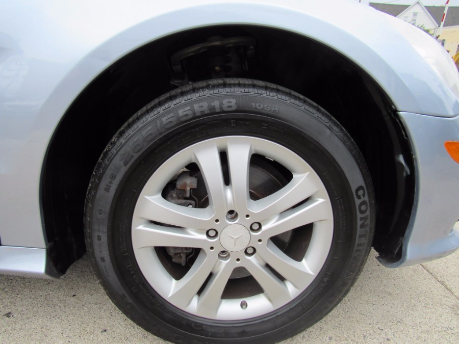 2008 Mercedes-Benz R-Class 4dr 3.5L 4MATIC, available for sale in Paterson, New Jersey | MFG Prestige Auto Group. Paterson, New Jersey 2008 Mercedes-Benz R-Class 4dr 3.5L 4MATIC, available for sale in Paterson, New Jersey | MFG Prestige Auto Group. Paterson, New Jersey