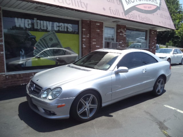 2006 Mercedes-Benz CLK-Class 2dr Coupe 3.5L, available for sale in Naugatuck, Connecticut | Riverside Motorcars, LLC. Naugatuck, Connecticut