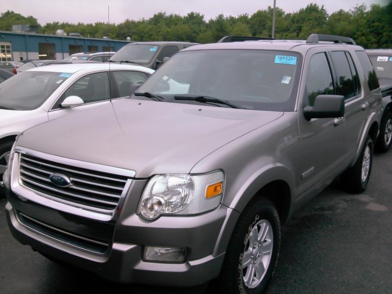 2008 Ford Explorer 4WD 4dr V6 XLT, available for sale in Corona, New York | Raymonds Cars Inc. Corona, New York