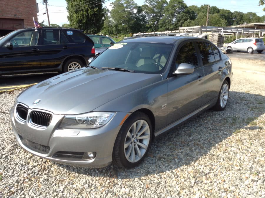 Used BMW 3 Series 4dr Sdn 328i xDrive AWD SULEV 2011 | M&M Motors International. Clinton, Connecticut Used BMW 3 Series 4dr Sdn 328i xDrive AWD SULEV 2011 | M&M Motors International. Clinton, Connecticut