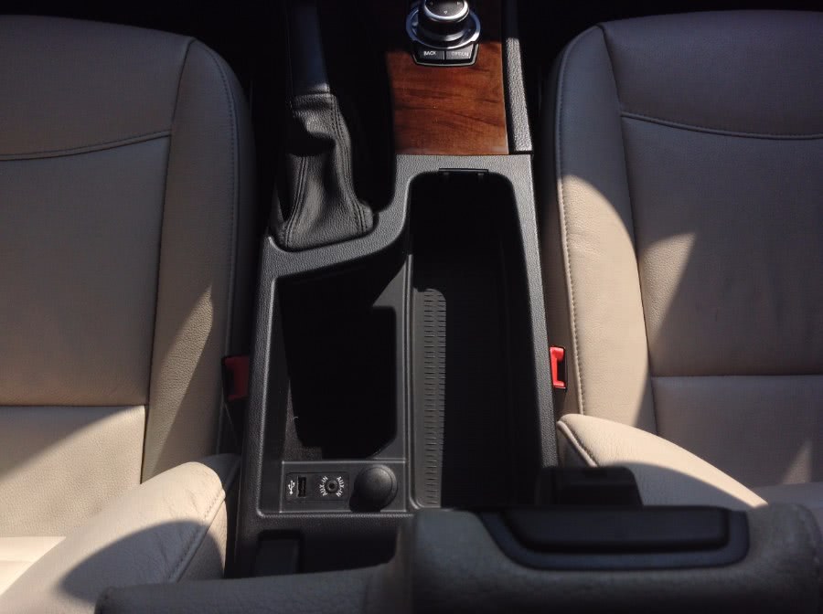 Used BMW 3 Series 4dr Sdn 328i xDrive AWD SULEV 2011 | M&M Motors International. Clinton, Connecticut Used BMW 3 Series 4dr Sdn 328i xDrive AWD SULEV 2011 | M&M Motors International. Clinton, Connecticut