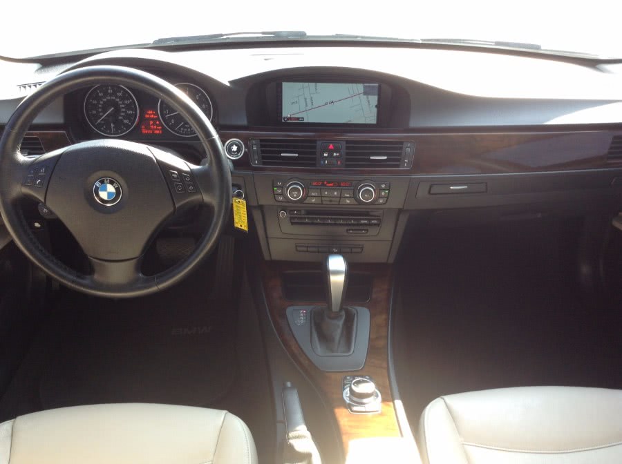 Used BMW 3 Series 4dr Sdn 328i xDrive AWD SULEV 2011 | M&M Motors International. Clinton, Connecticut Used BMW 3 Series 4dr Sdn 328i xDrive AWD SULEV 2011 | M&M Motors International. Clinton, Connecticut