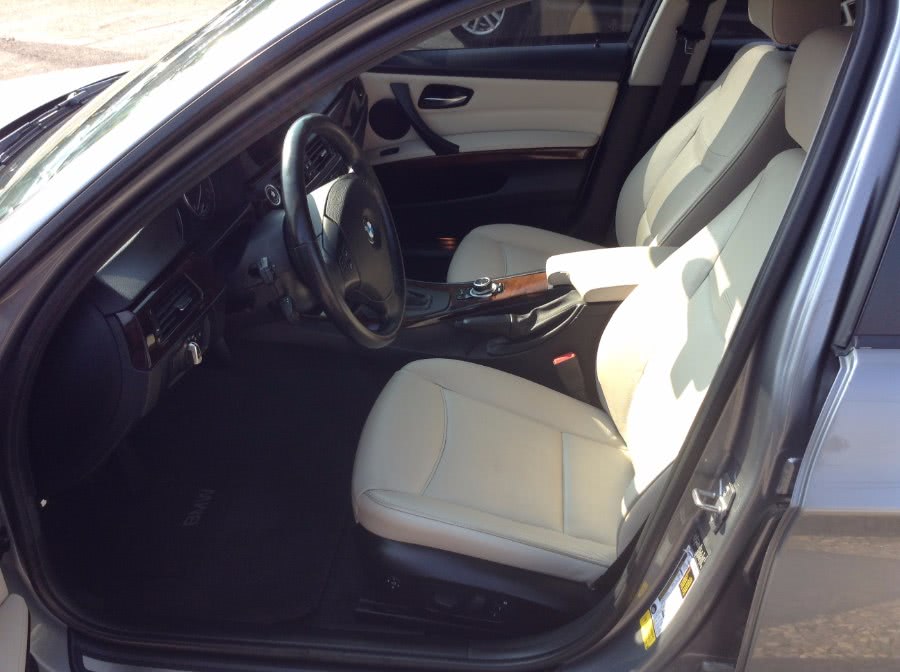 Used BMW 3 Series 4dr Sdn 328i xDrive AWD SULEV 2011 | M&M Motors International. Clinton, Connecticut Used BMW 3 Series 4dr Sdn 328i xDrive AWD SULEV 2011 | M&M Motors International. Clinton, Connecticut