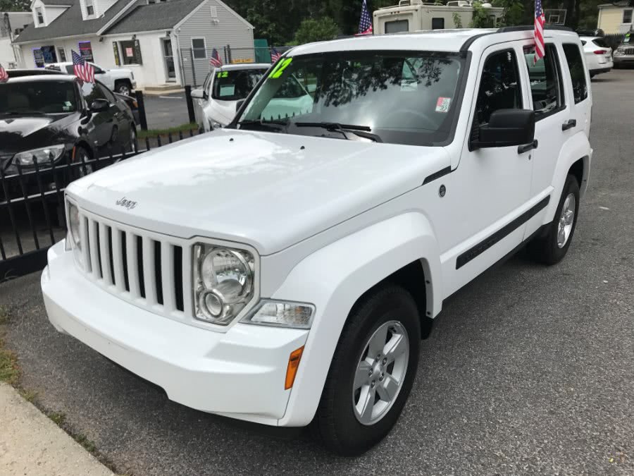 2012 Jeep Liberty 4WD 4dr Sport, available for sale in Huntington Station, New York | Huntington Auto Mall. Huntington Station, New York