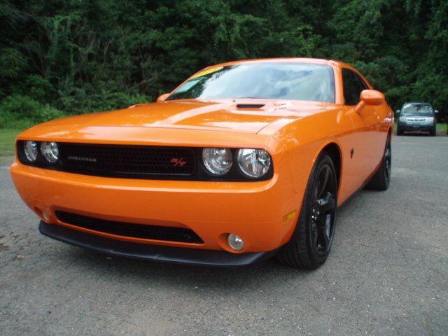 2014 Dodge Challenger 2dr Cpe R/T, available for sale in Manchester, Connecticut | Vernon Auto Sale & Service. Manchester, Connecticut