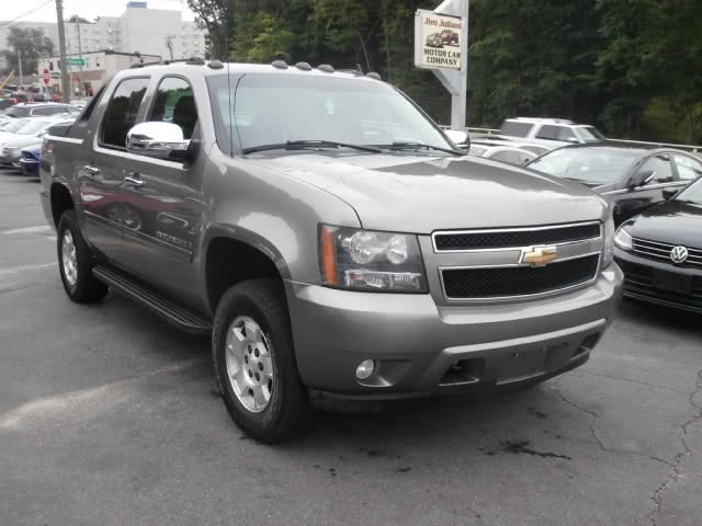 2007 Chevrolet Avalanche LT, available for sale in Waterbury, Connecticut | Jim Juliani Motors. Waterbury, Connecticut