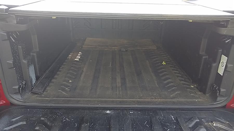 2003 Chevrolet Avalanche 1500 5dr Crew Cab 130" WB 4WD, available for sale in Wallingford, Connecticut | Vertucci Automotive Inc. Wallingford, Connecticut 2003 Chevrolet Avalanche 1500 5dr Crew Cab 130" WB 4WD, available for sale in Wallingford, Connecticut | Vertucci Automotive Inc. Wallingford, Connecticut