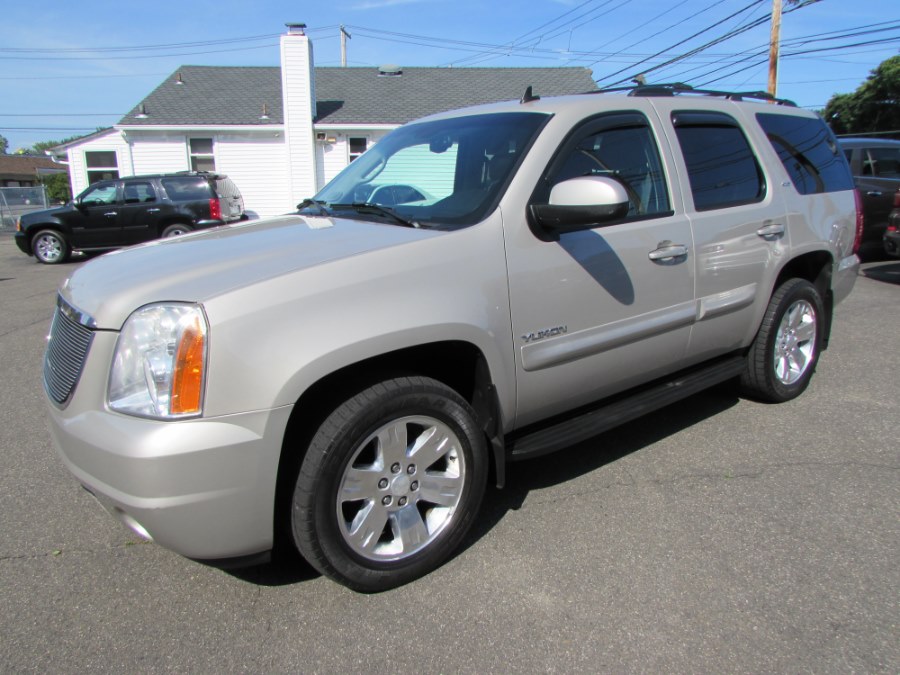 2008 GMC Yukon 4WD 4dr 1500 SLT w/4SB, available for sale in Milford, Connecticut | Chip's Auto Sales Inc. Milford, Connecticut