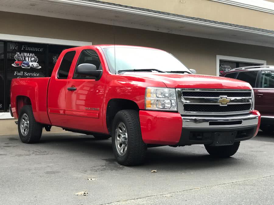  Chevrolet Silverado 1          500 4WD                              Ext Cab 143.5" LT, available for sale in Waterbury, Connecticut | Platinum Auto Care. Waterbury, Connecticut