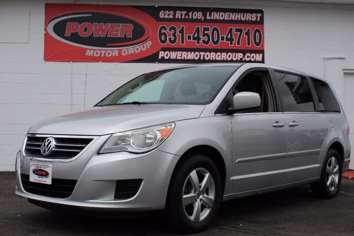 2009 Volkswagen Routan 4dr Wgn SEL w/RSE, available for sale in Lindenhurst, New York | Power Motor Group. Lindenhurst, New York