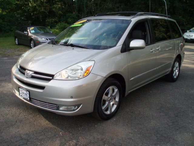 2005 Toyota Sienna 5dr XLE Limited AWD, available for sale in Manchester, Connecticut | Vernon Auto Sale & Service. Manchester, Connecticut