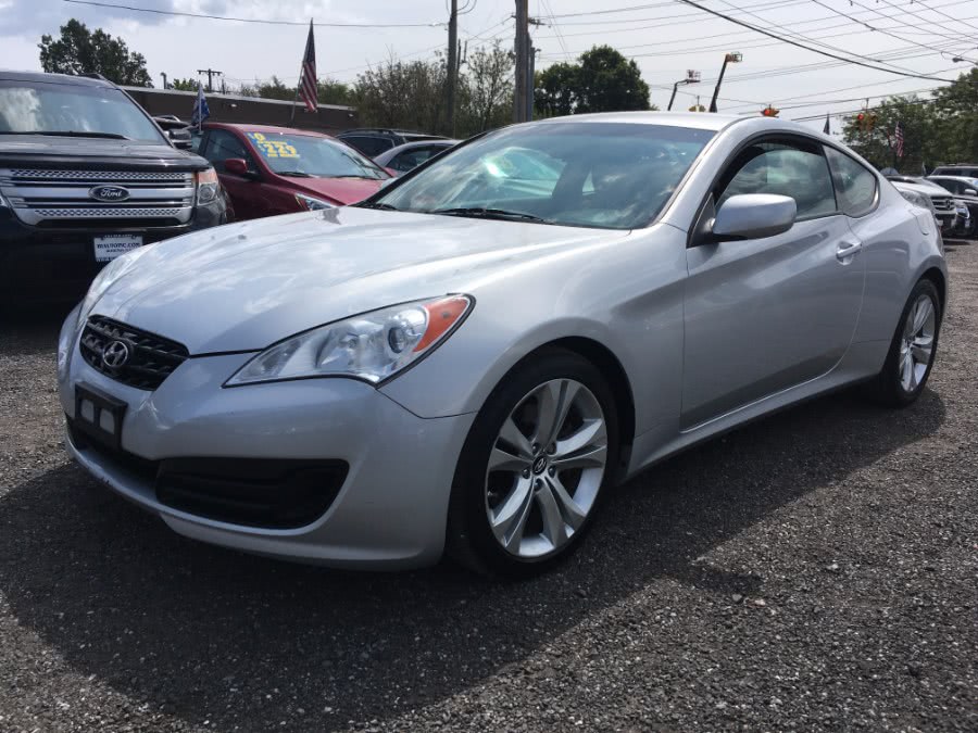 2011 Hyundai Genesis Coupe 2dr 2.0T Auto, available for sale in Bohemia, New York | B I Auto Sales. Bohemia, New York