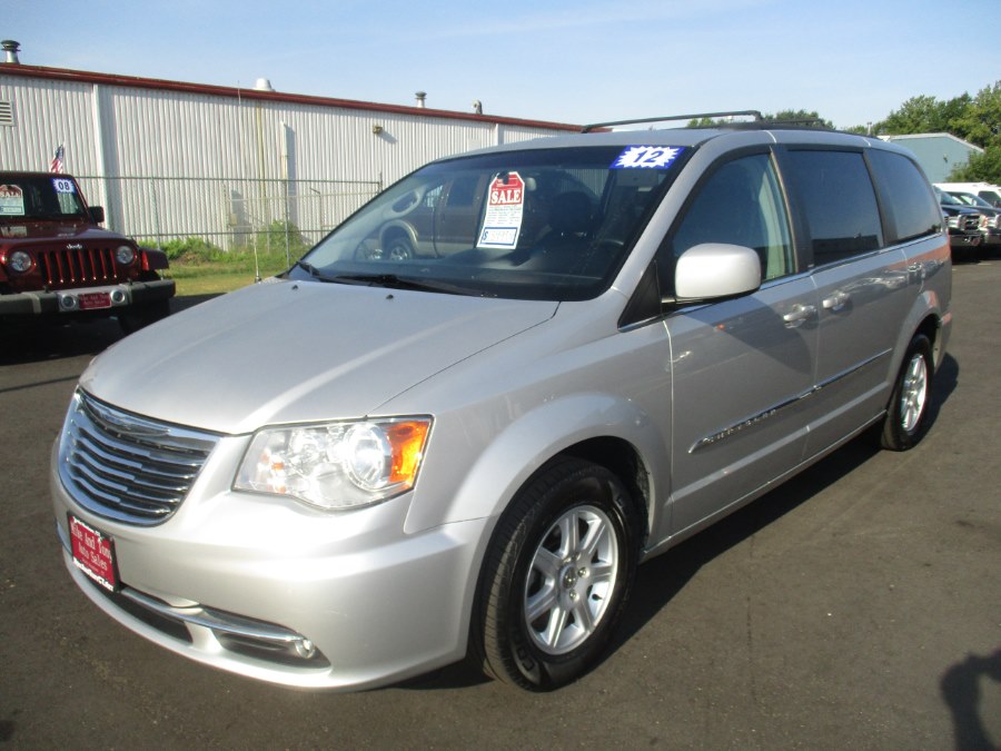 2012 Chrysler Town & Country 4dr Wgn Touring, available for sale in South Windsor, Connecticut | Mike And Tony Auto Sales, Inc. South Windsor, Connecticut