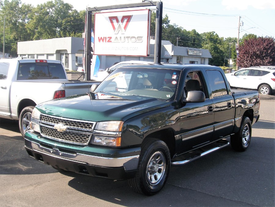 2006 Chevrolet Silverado 1500 Crew Cab 143.5" WB 4WD LS, available for sale in Stratford, Connecticut | Wiz Leasing Inc. Stratford, Connecticut