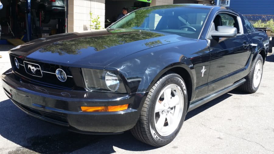 2007 Ford Mustang 2dr Cpe Premium, available for sale in Stratford, Connecticut | Mike's Motors LLC. Stratford, Connecticut