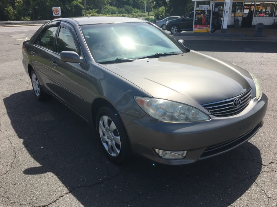 2006 Toyota Camry 4dr Sdn XLE Auto, available for sale in Hartford , Connecticut | Ledyard Auto Sale LLC. Hartford , Connecticut