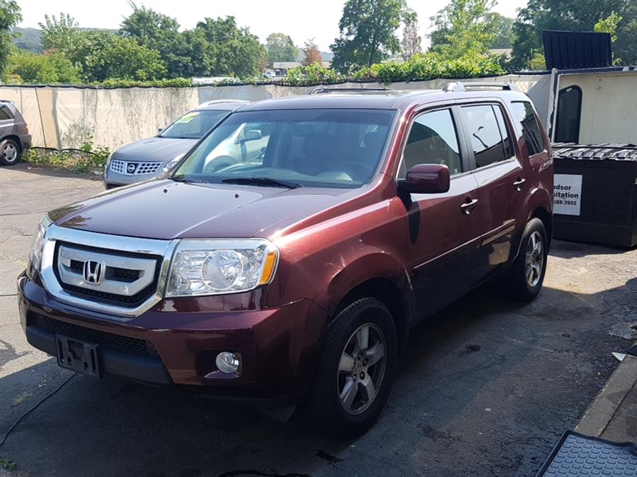 2009 Honda Pilot 4WD 4dr EX-L w/RES, available for sale in West Hartford, Connecticut | Chadrad Motors llc. West Hartford, Connecticut