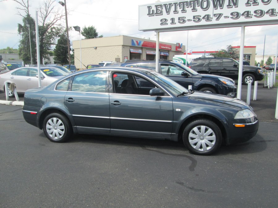 2003 Volkswagen Passat 4dr Sdn GL Manual, available for sale in Levittown, Pennsylvania | Levittown Auto. Levittown, Pennsylvania