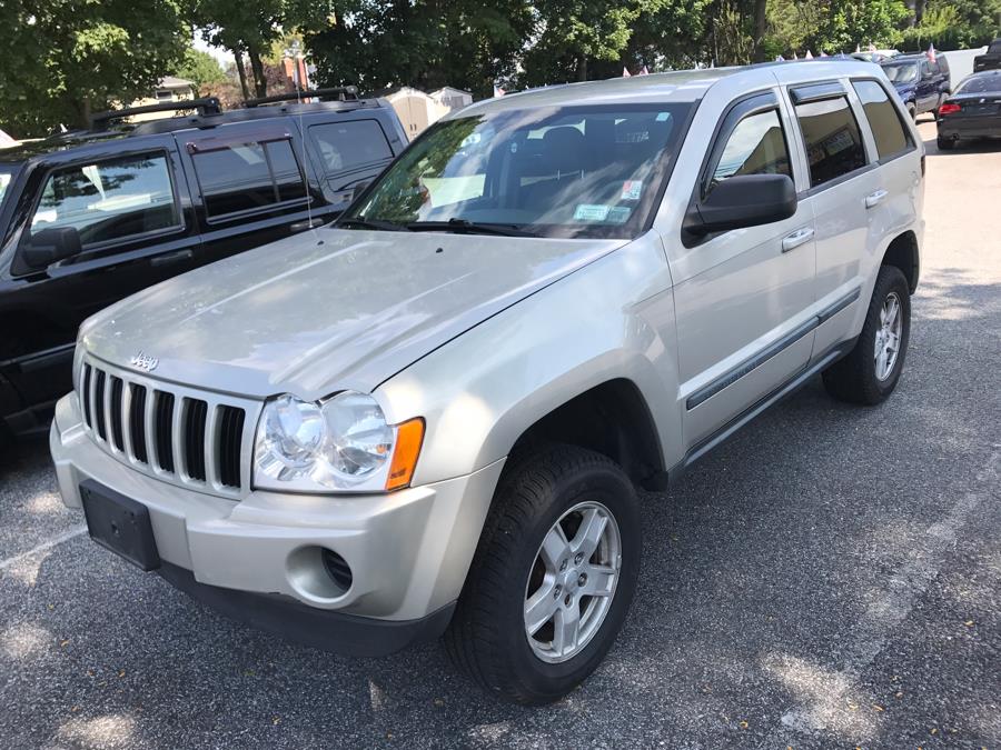 2007 Jeep Grand Cherokee 4WD 4dr Laredo, available for sale in Huntington Station, New York | Huntington Auto Mall. Huntington Station, New York