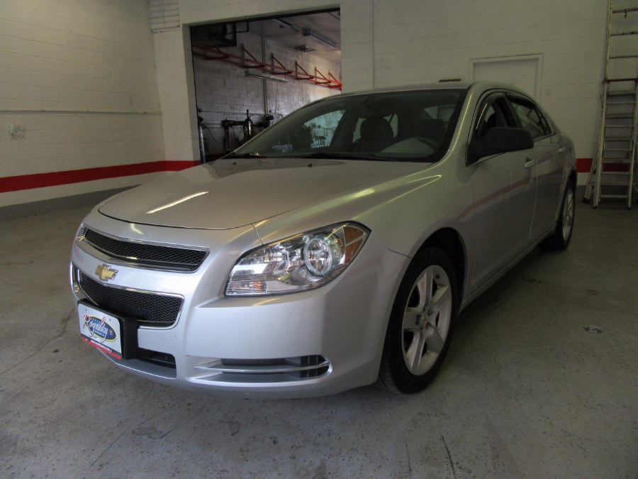 2009 Chevrolet Malibu 4dr Sdn LS w/1FL, available for sale in Little Ferry, New Jersey | Royalty Auto Sales. Little Ferry, New Jersey