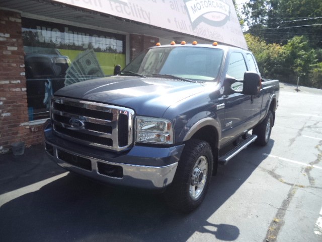 2006 Ford Super Duty F-350 SRW Lariat Crew Cab, available for sale in Naugatuck, Connecticut | Riverside Motorcars, LLC. Naugatuck, Connecticut