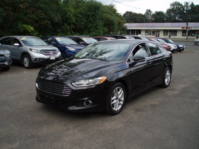 2014 Ford Fusion 4dr Sdn SE FWD, available for sale in Manchester, Connecticut | Vernon Auto Sale & Service. Manchester, Connecticut