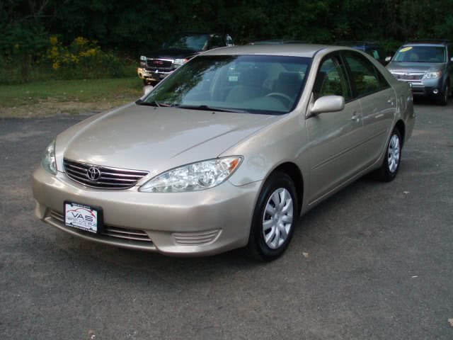 2005 Toyota Camry 4dr Sdn LE Auto, available for sale in Manchester, Connecticut | Vernon Auto Sale & Service. Manchester, Connecticut