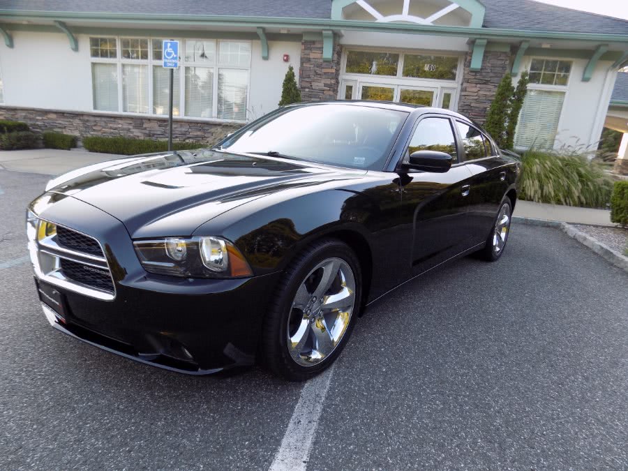 2014 Dodge Charger 4dr Sdn SXT RWD, available for sale in Massapequa, New York | South Shore Auto Brokers & Sales. Massapequa, New York