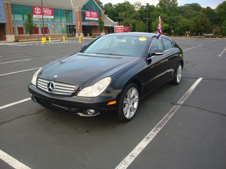 2008 Mercedes-Benz CLS-Class 4dr Sdn 5.5L Navi - Clean Carfax, available for sale in New Britain, Connecticut | Universal Motors LLC. New Britain, Connecticut