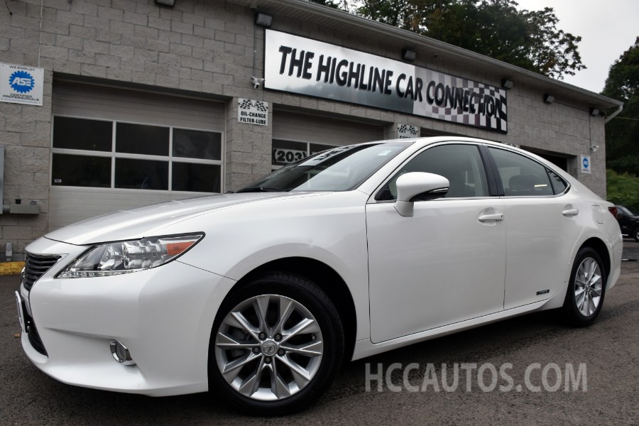 2015 Lexus ES 300h 4dr Sdn Hybrid, available for sale in Waterbury, Connecticut | Highline Car Connection. Waterbury, Connecticut