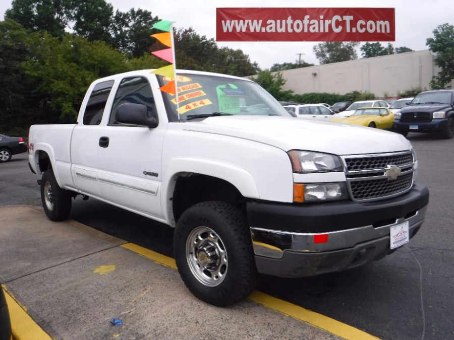 2005 Chevrolet Silverado 2500HD Ext Cab 143.5" WB 4WD LS, available for sale in West Haven, Connecticut | Auto Fair Inc.. West Haven, Connecticut