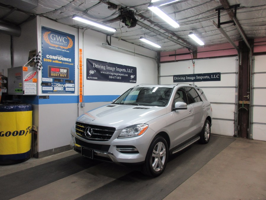 2014 Mercedes-Benz M-Class 4MATIC 4dr ML350, available for sale in Farmington, Connecticut | Driving Image Imports LLC. Farmington, Connecticut