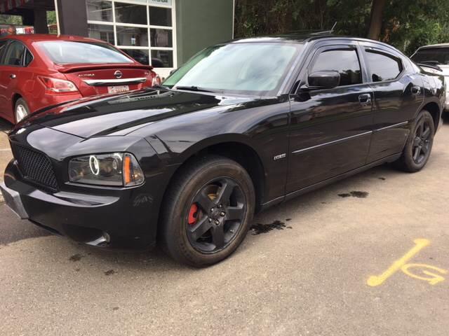 2008 Dodge Charger 4dr Sdn R/T AWD, available for sale in Milford, Connecticut | Village Auto Sales. Milford, Connecticut
