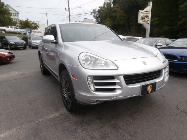 2009 Porsche Cayenne AWD 4dr Tiptronic, available for sale in Waterbury, Connecticut | Jim Juliani Motors. Waterbury, Connecticut