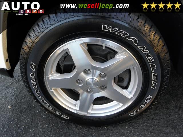 2005 Jeep Grand Cherokee 4dr Limited 4WD, available for sale in Huntington, New York | Auto Expo. Huntington, New York 2005 Jeep Grand Cherokee 4dr Limited 4WD, available for sale in Huntington, New York | Auto Expo. Huntington, New York
