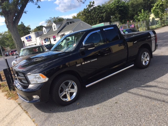 2012 Ram 1500 4WD Quad Cab 140.5" Sport, available for sale in Huntington Station, New York | Huntington Auto Mall. Huntington Station, New York