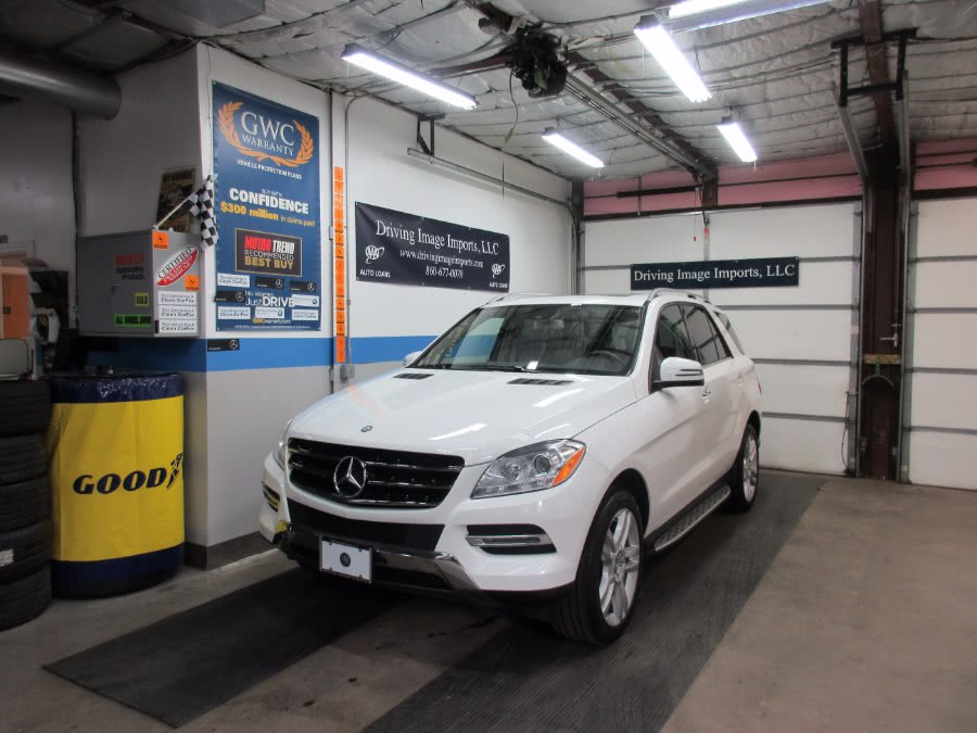 2014 Mercedes-Benz M-Class 4MATIC 4dr ML350, available for sale in Farmington, Connecticut | Driving Image Imports LLC. Farmington, Connecticut